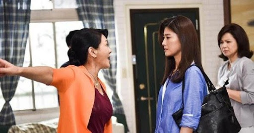 Vừa mua được chiếc cũi cho con, mẹ chồng đã gọi người đến thanh lý, thứ bà trả lại khiến tôi uất đến tận cổ-2