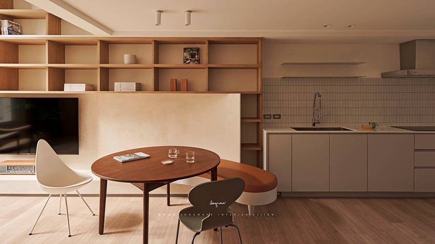 Khung cảnh tường sách cao chót vót định hình lại vẻ yên bình và ấm áp của ngôi nhà cổ-8