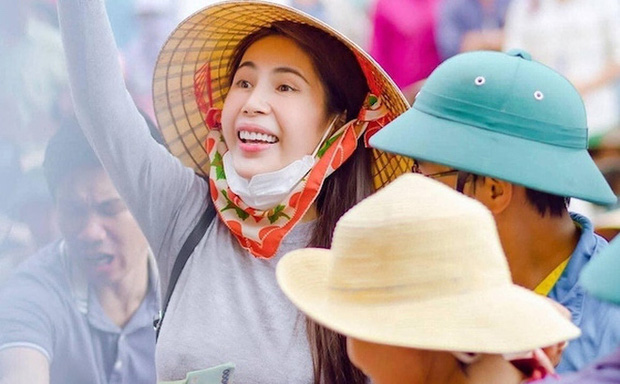 Phía Thuỷ Tiên khẳng định: Góp thêm tiền trao cho bà con miền Trung là thật, chính xác như đã công bố từ trước-5