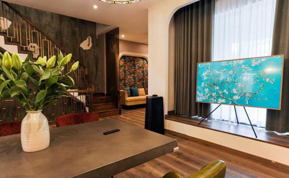 Khám phá không gian sống sang trọng của Đinh Ngọc Diệp và ông xã Victor Vũ-1