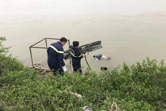 Sau 4 ngày mất tích, nam thanh niên được tìm thấy dưới sông Lam