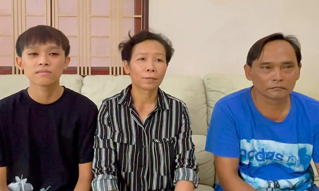 Hồ Văn Cường tươi tắn hẳn sau ồn ào, được người qua đường nhận xét thế nào?-4