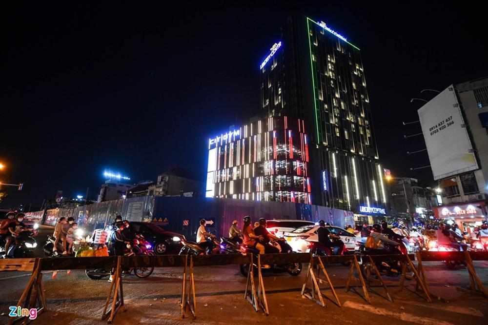 Trung tâm quận 1 kẹt xe tối cuối năm 2021-2