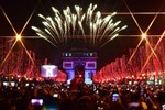 Không khí đón năm mới 2022 trên toàn thế giới: Bữa tiệc màu sắc mãn nhãn ngập tràn niềm hy vọng tương lai tươi sáng-16