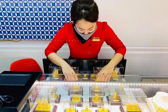 Giá vàng hôm nay 1/1: Đầu năm mở hàng tăng giá