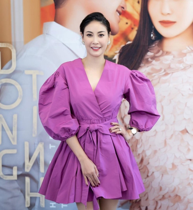 Những bà mẹ kế Vbiz: Đàm Thu Trang đậm khí chất nữ tổng tài, một cựu siêu mẫu có vẻ hơi sến?-13