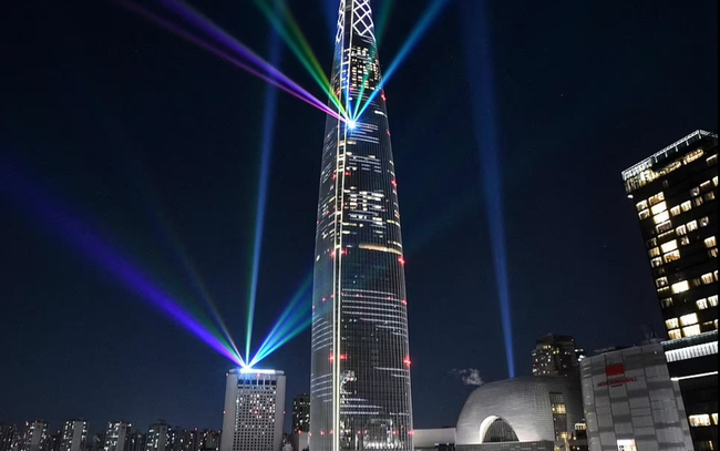 Không khí đón năm mới 2022 trên toàn thế giới: Bữa tiệc màu sắc mãn nhãn ngập tràn niềm hy vọng&nbsp;tương lai tươi sáng-11