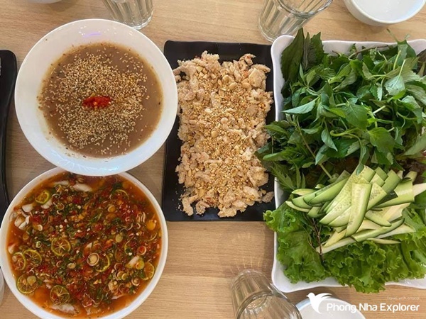 Con đặc sản ở Quảng Bình trông hung dữ, họ hàng với cá mập là thức đặc sản quý hiếm, chỉ dân sành mới biết-5