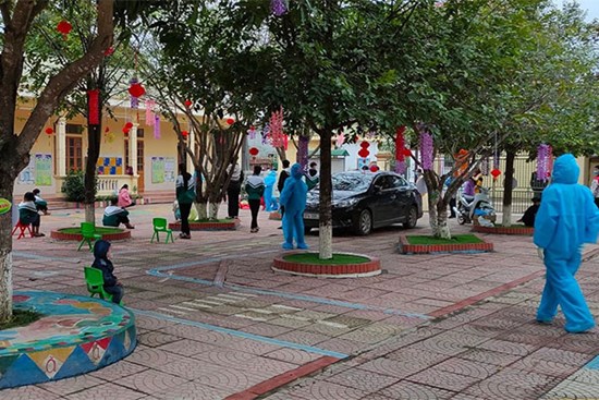 Cô giáo mầm non mệt mỏi đi test thì nhiễm Covid-19, đã lây sang 36 học sinh