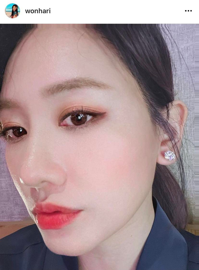 Mới đầu năm mà Hari Won xuất hiện với đôi mắt đỏ ngầu như khóc khiến dân tình hoang mang-1