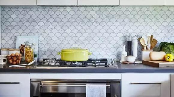 Hôm nay mình mới biết cách đổ giấm trắng trên bếp ga, tiết kiệm được nhiều tiền một năm và giải quyết được vấn đề của mọi nhà-1