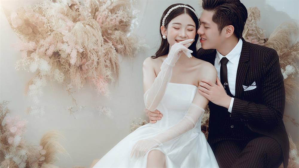 Ngày cưới mẹ dặn: Khổ thế nào cũng không được ly hôn, 2 năm sau tôi về xin lỗi ai ngờ bà dắt tay ra cổng-1