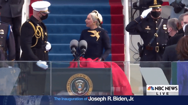 10 bộ cánh thảm đỏ 2021 khiến 5 châu 4 bể bàn tán không ngớt-22