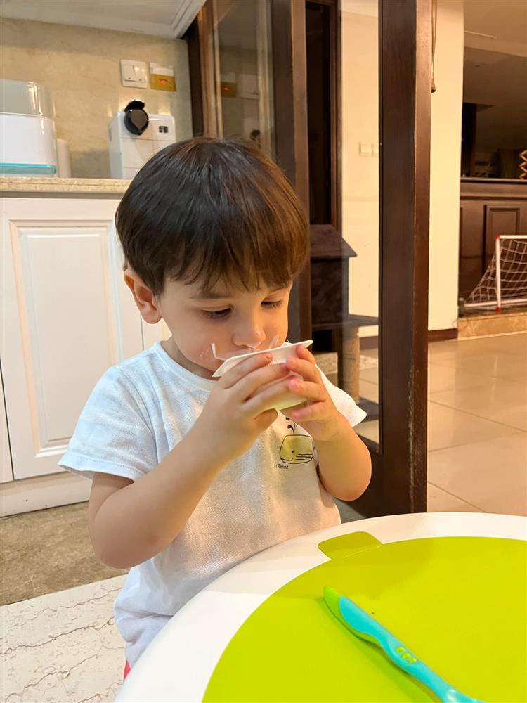 Nữ MC vừa khẩu chiến siêu mẫu Hà Anh: Thì ra học vấn cũng không phải dạng vừa, quan điểm dạy con càng đọc càng thấm-6