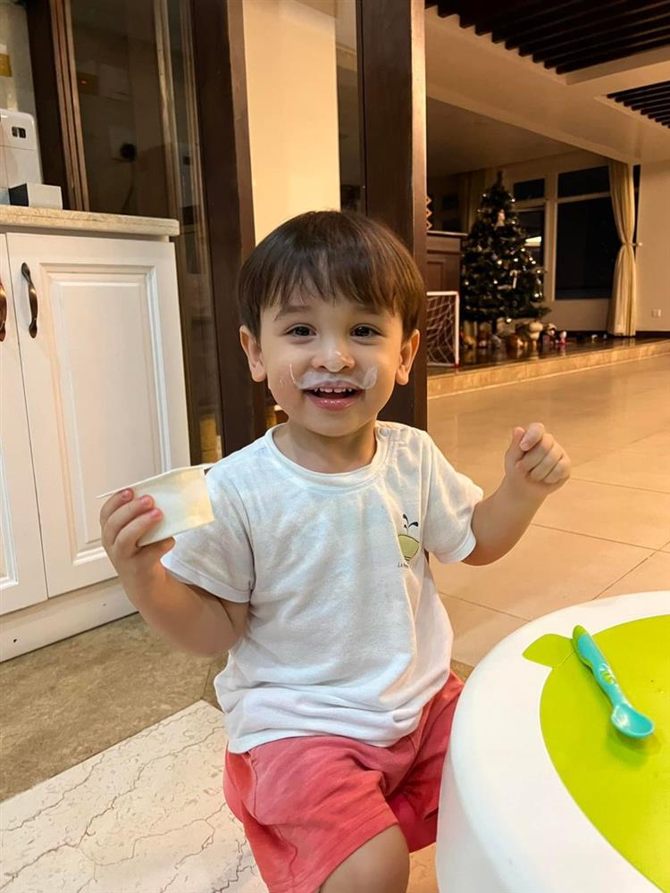 Nữ MC vừa khẩu chiến siêu mẫu Hà Anh: Thì ra học vấn cũng không phải dạng vừa, quan điểm dạy con càng đọc càng thấm-7