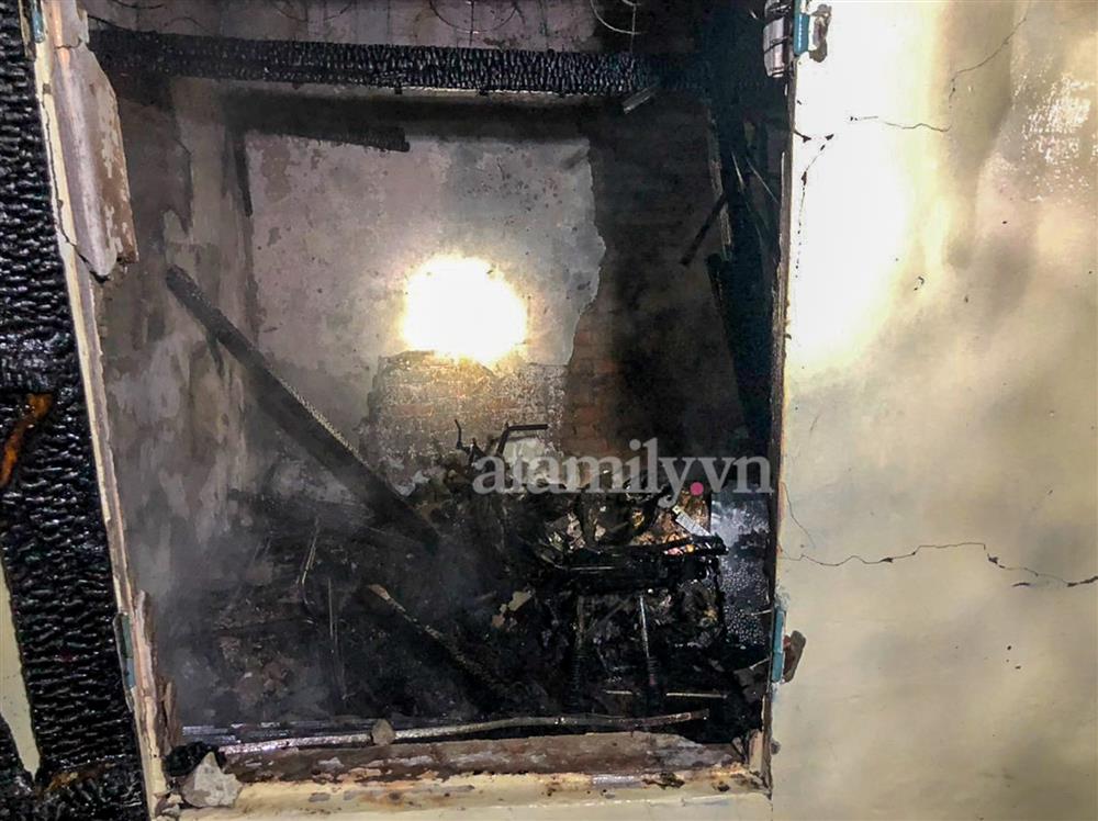 Hoang tàn hiện trường vụ nổ bình gas thổi bay mái phòng trọ khiến 3 người tử vong thương tâm ở Hà Nội-5