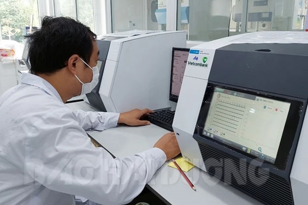 Dữ liệu chính thức tại Anh tiết lộ 1 đặc điểm chung của người nhiễm biến thể Omicron-2