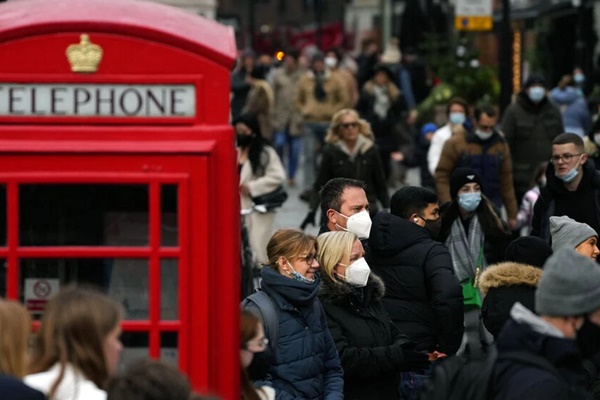 Dữ liệu chính thức tại Anh tiết lộ 1 đặc điểm chung của người nhiễm biến thể Omicron-1