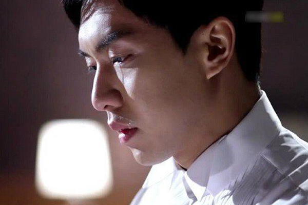 Bỏ vợ lấy bồ xinh, hai năm sau qua nhà vợ cũ, tôi khóc không thành tiếng-1