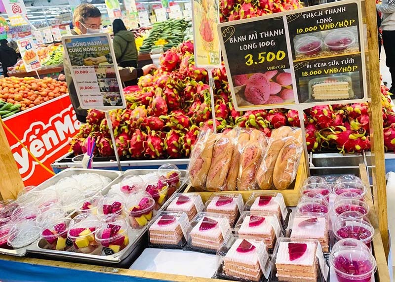 Thanh long chất núi trong siêu thị, mấy khi được ăn hàng xịn giá rẻ-2