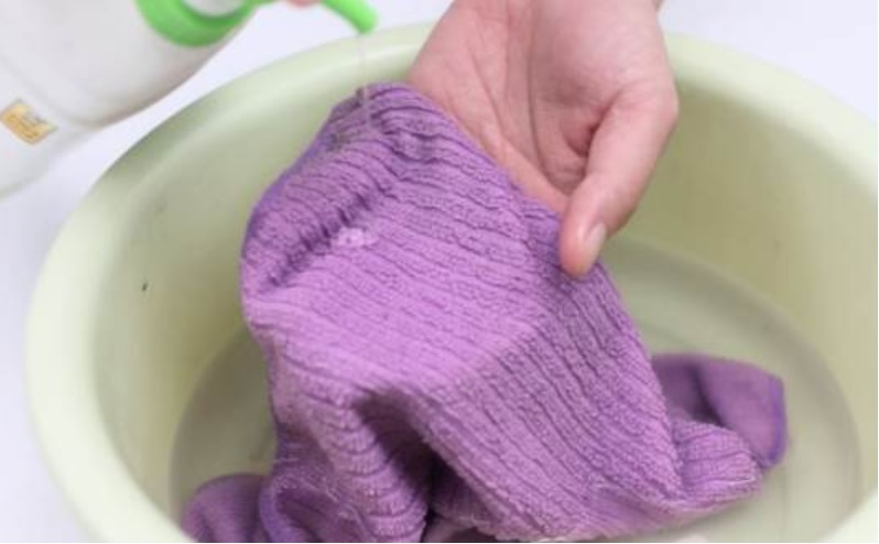 Ném vỏ trứng tương đương với ném tiền, 9/10 gia đình không biết-6