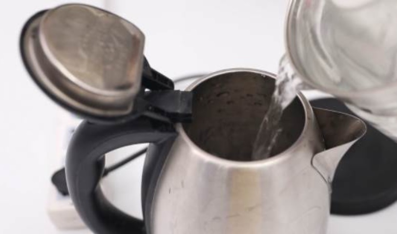 Ném vỏ trứng tương đương với ném tiền, 9/10 gia đình không biết-11