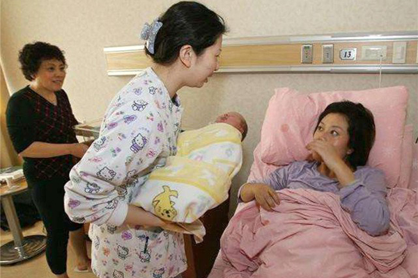 Ngay khi biết bạn gái có thai, tôi tỏ ý muốn cưới gấp nhưng cô ấy lại đưa ra điều kiện khiến tôi hốt hoảng-1