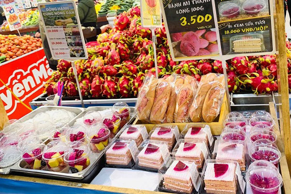 Chiếc bánh mì ngoài chợ nổi đình nổi đám nhờ cháy đen-2