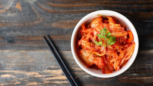 Biết được bí quyết này, vụng mấy cũng làm thành công món kim chi thập cẩm chua ngọt giòn ngon, hấp dẫn-5