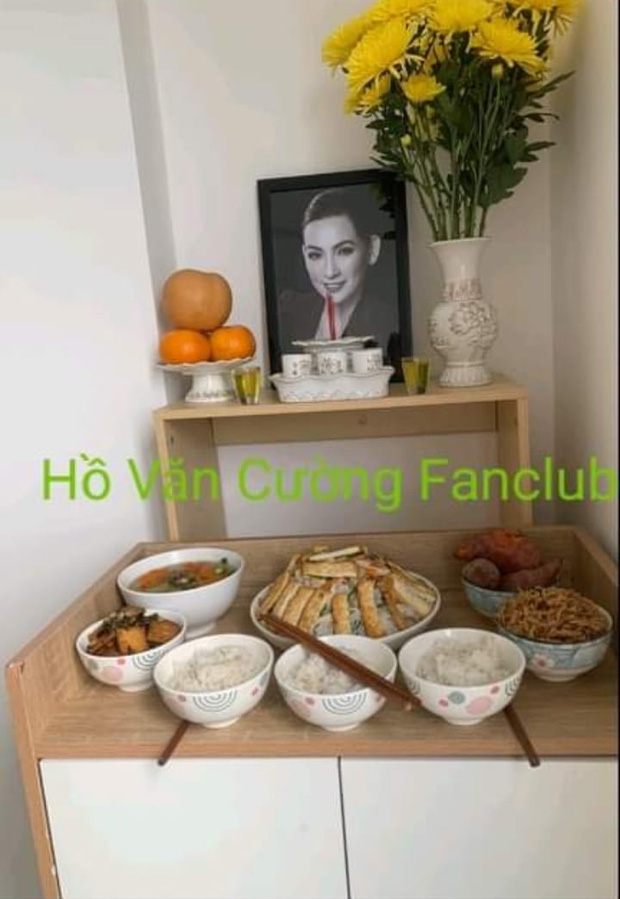 Hồ Văn Cường tự tay cắm hoa, lập bàn thờ cố ca sĩ Phi Nhung tại nhà riêng!-2