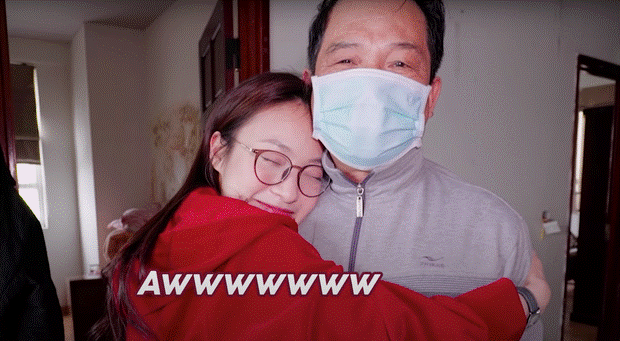 Khánh Vy bật khóc khi nghe hết bài hát Mang tiền về cho mẹ của Đen Vâu dù đã sửa nhà để đón bố mẹ lên ở cùng-3