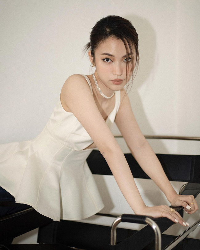 Khánh Vy bật khóc khi nghe hết bài hát Mang tiền về cho mẹ của Đen Vâu dù đã sửa nhà để đón bố mẹ lên ở cùng-5