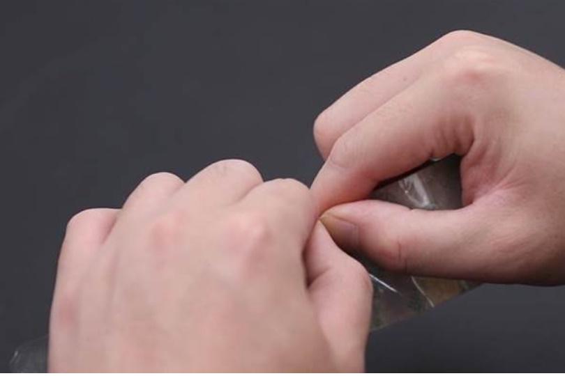 Có băng dính ở nhà mà không biết những mẹo hay ho này thì thật đáng tiếc-14