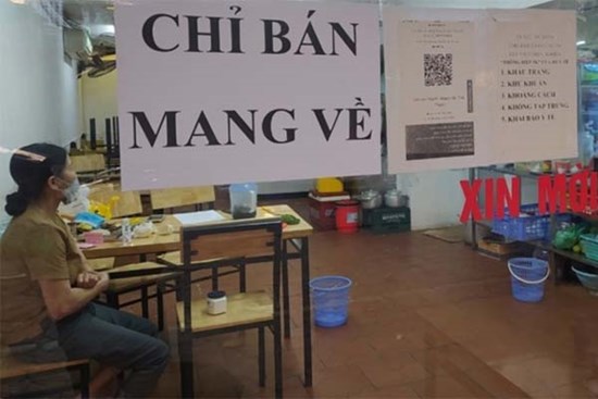 Chuyên gia: Hà Nội cấm bán hàng ăn tại chỗ để chống dịch là vô tác dụng