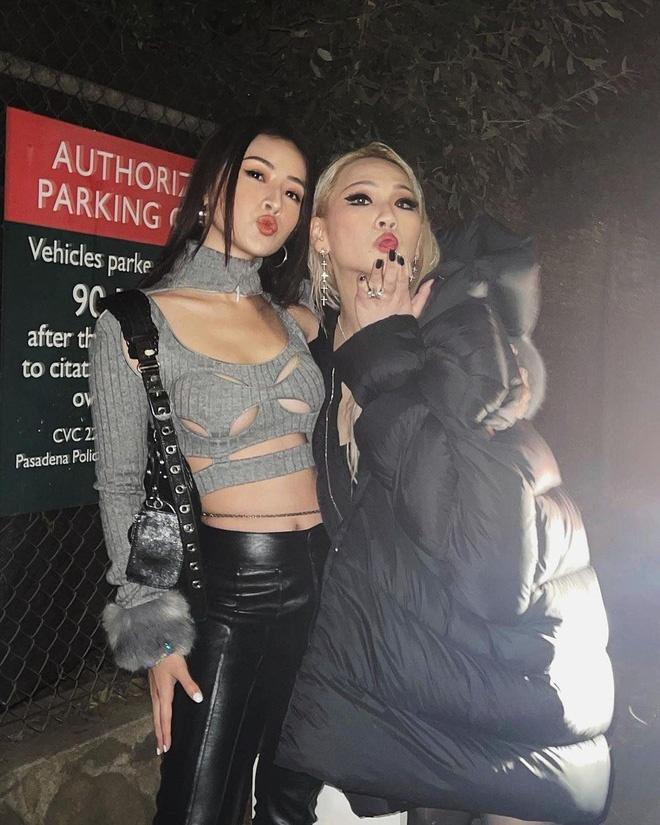 Trong Vbiz Chi Pu mặc xẻ táo bạo số 2 thì không ai dám nhận số 1-1