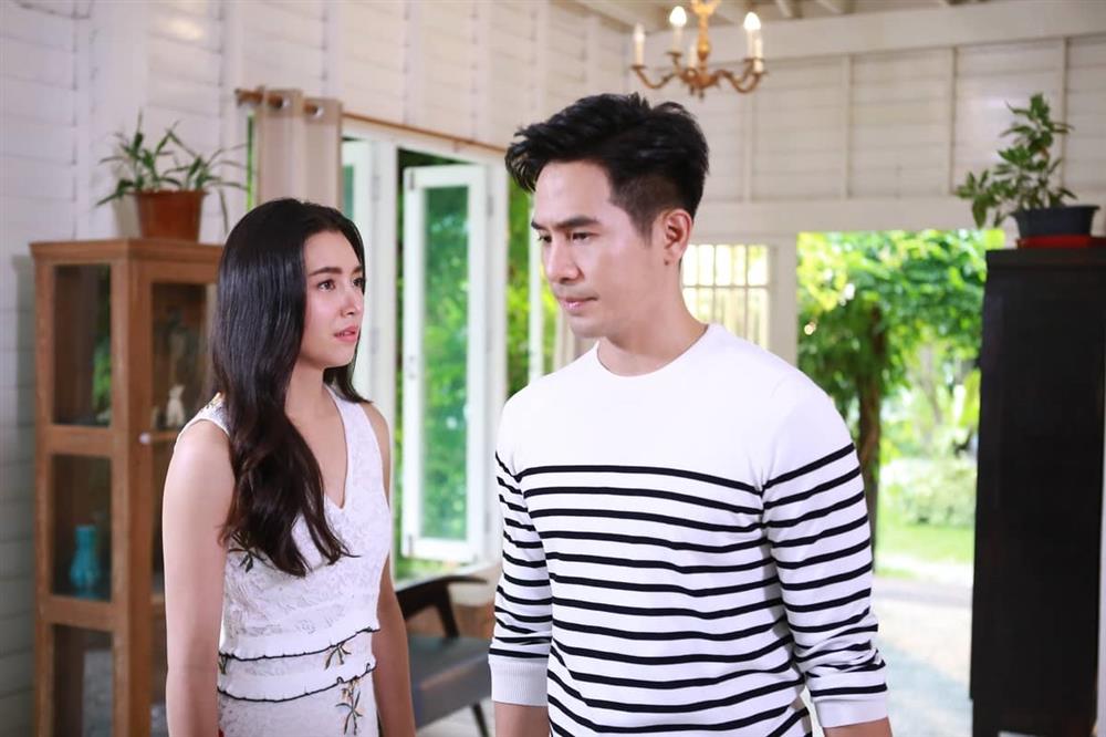 Giành quyền nuôi con đuổi vợ ra đường, ngày con kết hôn vợ cũ đến gửi tôi chiếc phong bì với ẩn ý: Anh thua rồi!-1