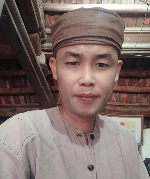 Hiệp Gà đăng ảnh 1 nữ streamer nổi tiếng lộ ngực, sốc nhất là dòng trạng thái đính kèm?-2