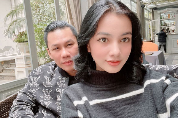 Những bóng hồng bên đời chồng cũ Lệ Quyên: Toàn mỹ nhân gợi cảm Vbiz, lý lịch cũng không tầm thường-5