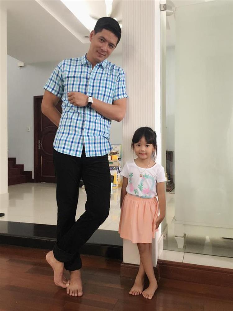 Cận cảnh căn biệt thự rộng rãi của siêu mẫu Bình Minh và vợ lớn hơn 4 tuổi-15