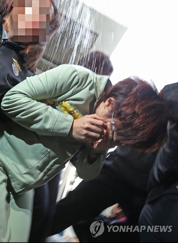 Mẹ kế hành hạ con riêng của chồng đến chết: 2 năm địa ngục bị phớt lờ, công tố viên bật khóc khi nghe file ghi âm giọng đứa trẻ-5