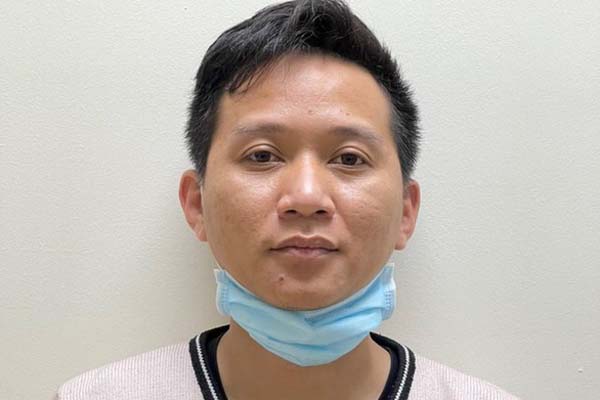 Nữ sinh viên đi làm thêm khóc ròng vì vị khách nam cầm nhầm bịch tiền hàng chục triệu khi thanh toán-3