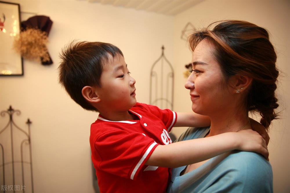 Đối với những gia đình có con gái, cha mẹ nên chú ý 5 điều cấm kỵ sau kẻo ảnh hưởng đến hạnh phúc sau này của bé-6