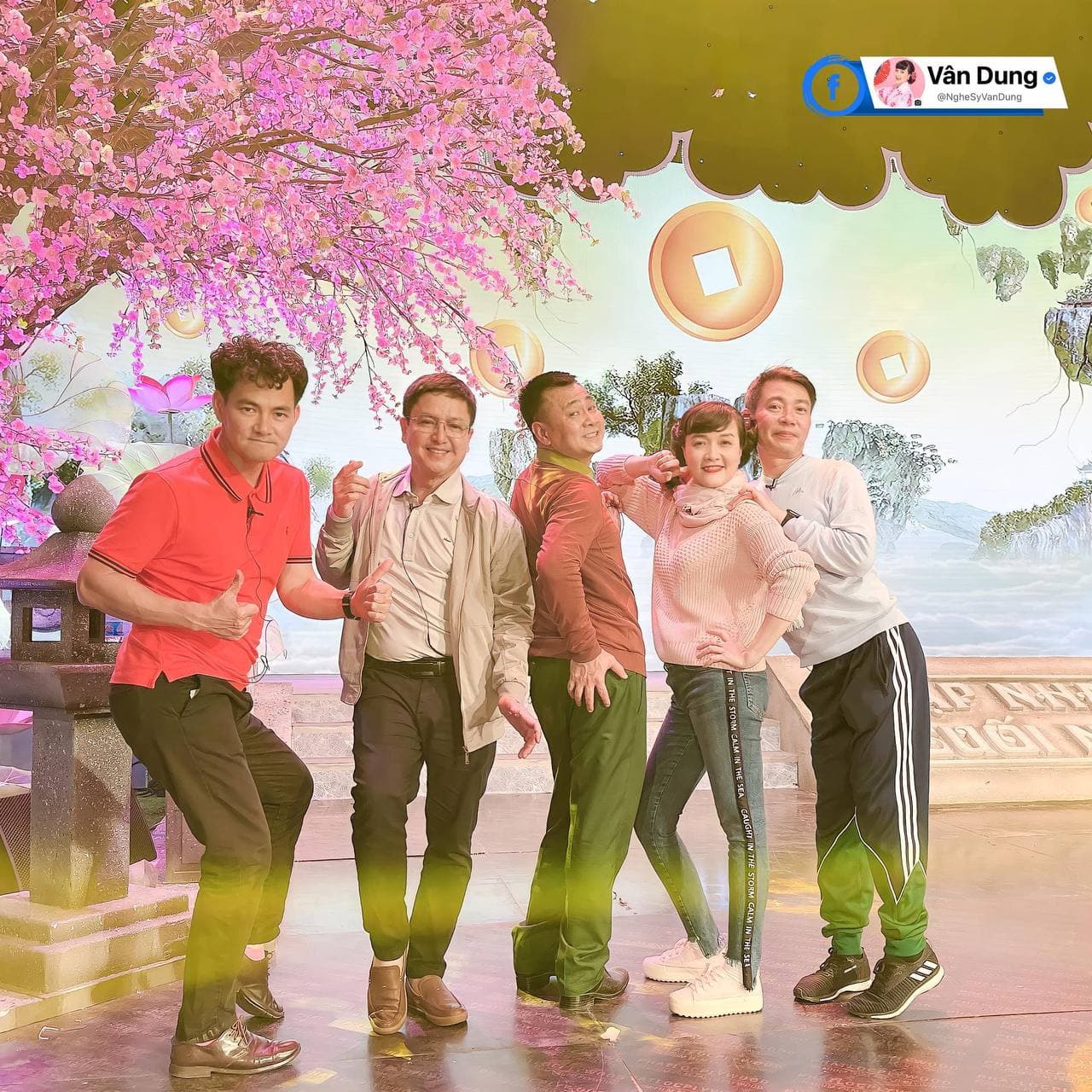 Ảnh hot: Bắc Đẩu Công Lý xuất hiện trên sàn tập Táo Quân 2022 với phong độ ngời ngời?-2