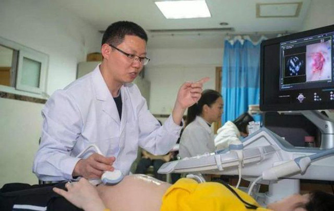 Đưa con dâu đi khám thai, mẹ chồng tức giận mắng: Sáng mắt chưa? khi nghe bác sĩ thông báo tin quan trọng-2