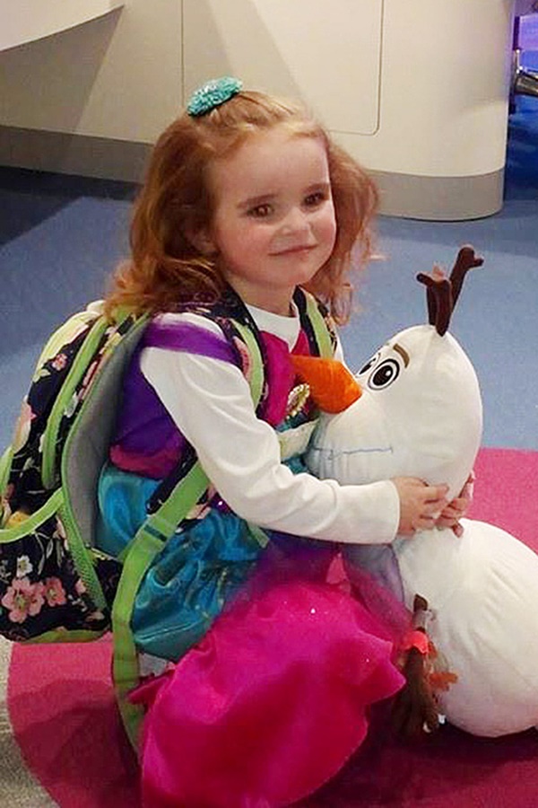 Bé gái 7 tuổi qua đời chưa được bao lâu, thi thể được khai quật làm bằng chứng tố cáo tội ác của mẹ ruột tàn độc-2