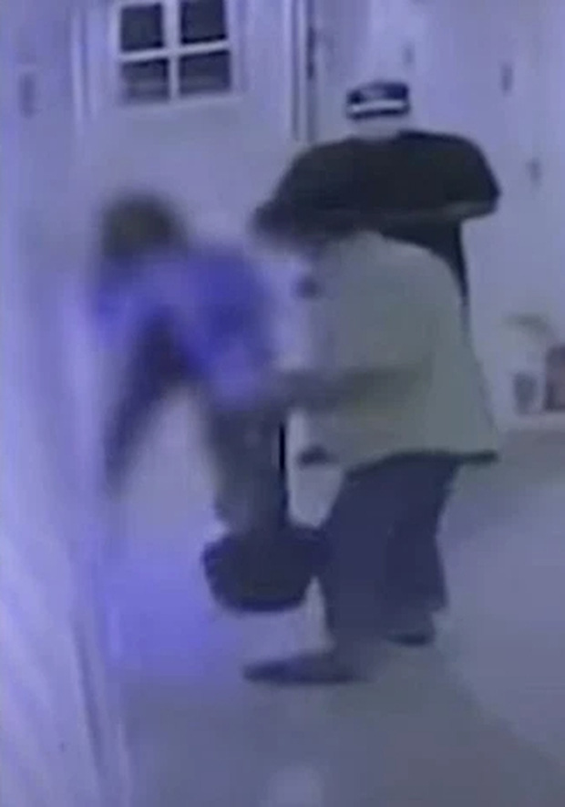 Cô gái bị cưỡng hiếp ngay trong nhà mình giữa đêm, hình ảnh camera tiết lộ danh tính của hung thủ khiến dư luận sốc nặng-1