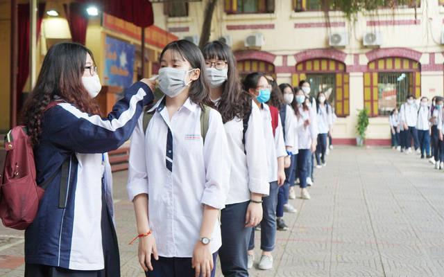 Hà Nội: Từ 10/1, học sinh ở địa bàn có mức độ dịch cấp độ 3 chuyển sang học trực tuyến-1