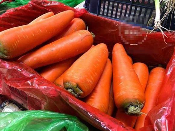 Khi mua cà rốt, nên chọn củ không có đất hay có dính đất tốt hơn? Sự khác biệt là gì, đừng mua nhầm sau khi đã tìm hiểu kỹ-2