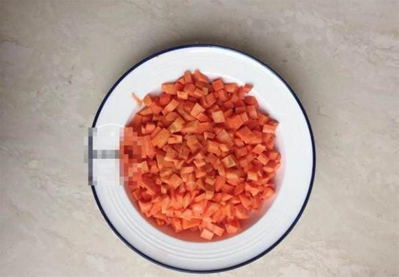 Khi mua cà rốt, nên chọn củ không có đất hay có dính đất tốt hơn? Sự khác biệt là gì, đừng mua nhầm sau khi đã tìm hiểu kỹ-8