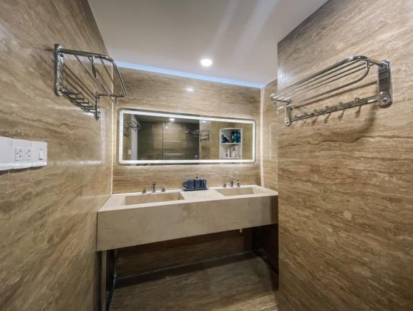 Võ Hạ Trâm tiết lộ chi tiết đặc biệt, đắt giá trong căn hộ cao cấp đang sống cùng chồng con-7